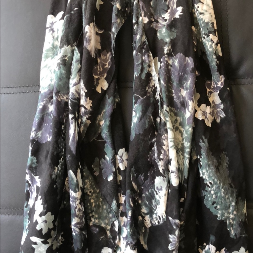 Floral Scarf - Picture 2 of 4
